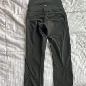 Lululemon green jogger / legging. Size two